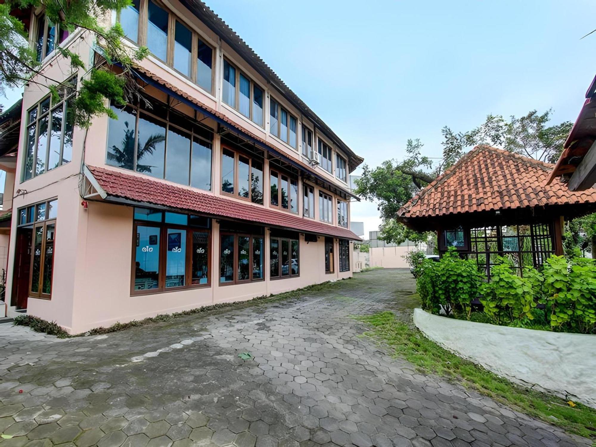 Belvilla Y Resort Near Central Ubud Екстериор снимка